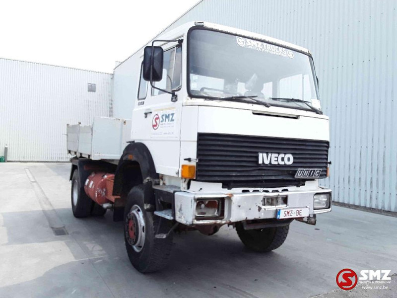 Iveco Magirus 190.32 4x4 tractor- box - Tracteur routier: photos 1 Iveco Magirus 190.32 4x4 tractor- box - Tracteur routier: photos 1
