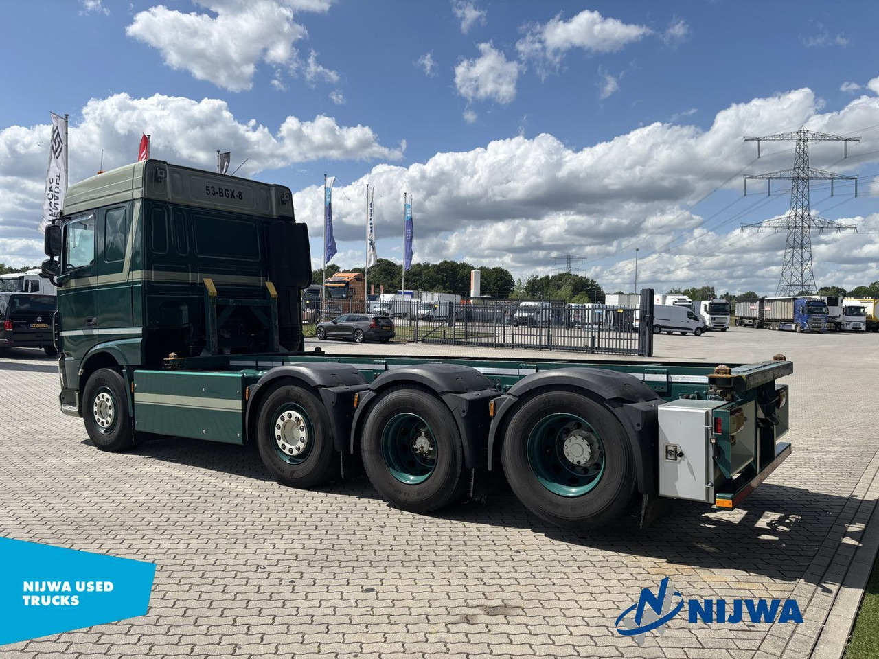 DAF XF 460 8x2 20ft container systeem - Camion ampliroll: photos 4 DAF XF 460 8x2 20ft container systeem - Camion ampliroll: photos 4