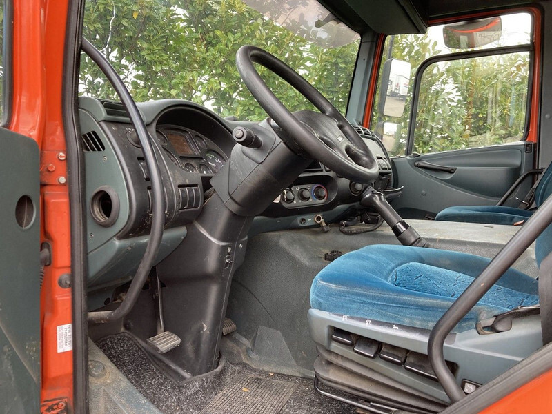 DAF FA CF65.180 Euro3 Manual / Laadklep - Châssis cabine: photos 5 DAF FA CF65.180 Euro3 Manual / Laadklep - Châssis cabine: photos 5