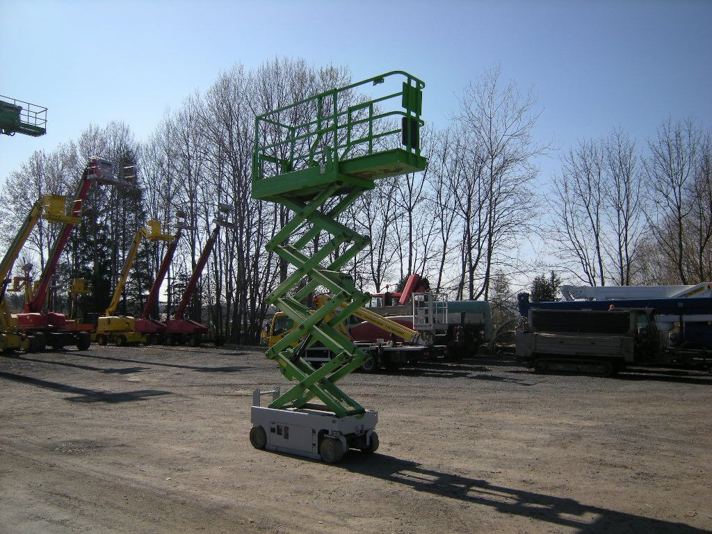 Genie GS 1932, Scherenarbeitsbühne Genie 8 m - Camion avec nacelle: photos 4 Genie GS 1932, Scherenarbeitsbühne Genie 8 m - Camion avec nacelle: photos 4