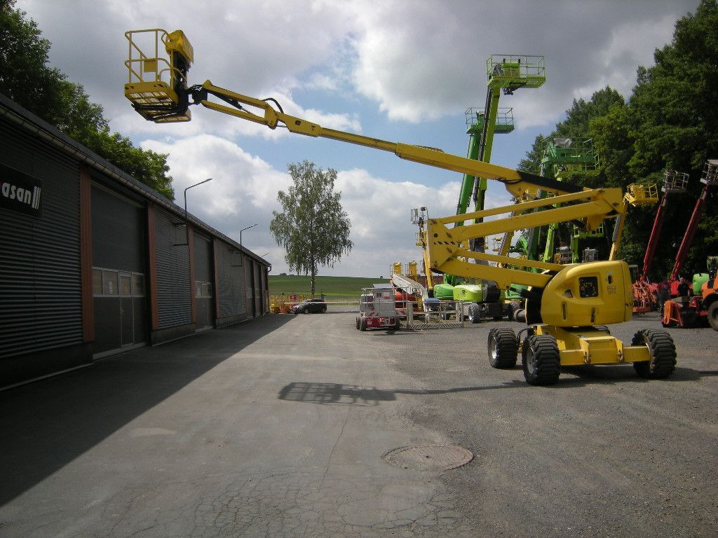 JLG 510 AJ Gelenkteleskoparbeitsbühne 18 m - Camion avec nacelle: photos 3 JLG 510 AJ Gelenkteleskoparbeitsbühne 18 m - Camion avec nacelle: photos 3