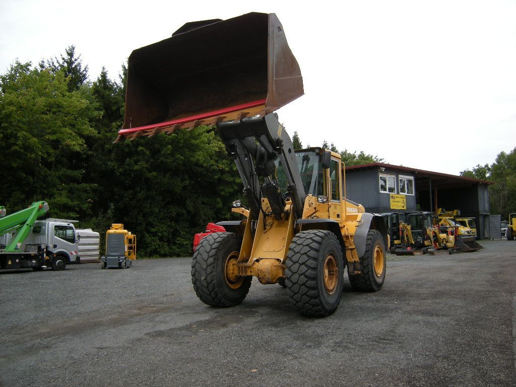 Volvo L 120 E - Chargeuse sur pneus: photos 4 Volvo L 120 E - Chargeuse sur pneus: photos 4