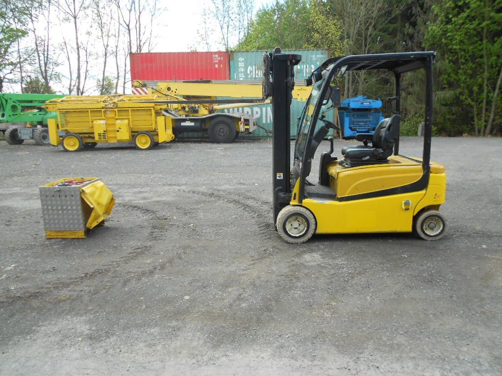 Yale ERP20VF, 2 Tonnen Stapler - Chariot élévateur: photos 4 Yale ERP20VF, 2 Tonnen Stapler - Chariot élévateur: photos 4