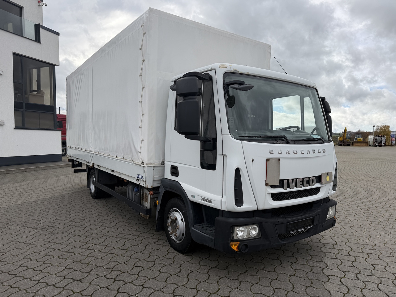 Utilitaire rideaux coulissants (PLSC) Iveco 75 E 180 4x2 LBW: photos 8