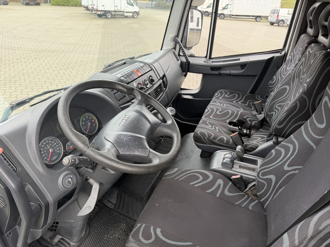 Utilitaire rideaux coulissants (PLSC) Iveco 75 E 180 4x2 LBW: photos 9