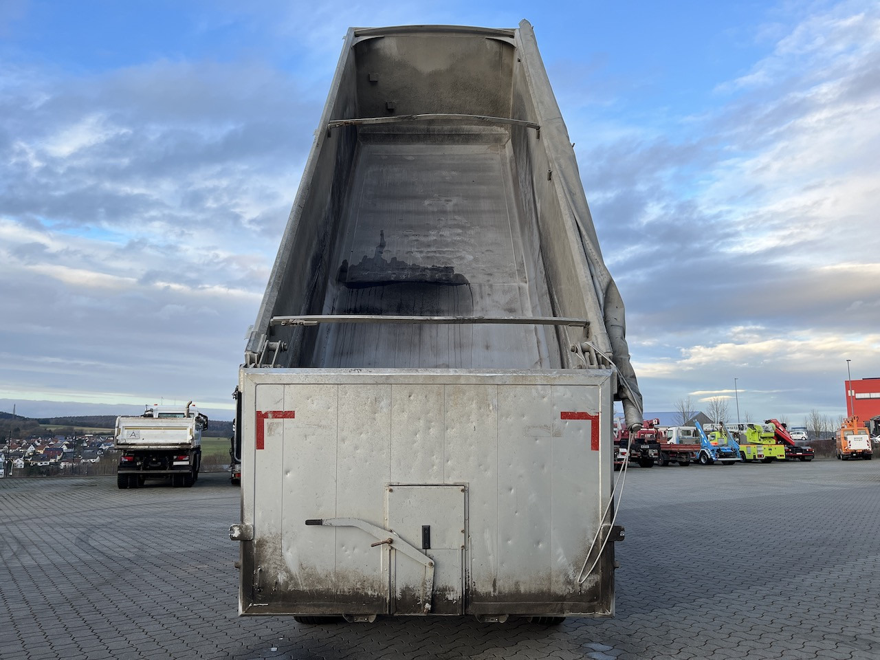 Kempf SKM 35 3 Thermo Mulde - Semi-remorque benne: photos 2 Kempf SKM 35 3 Thermo Mulde - Semi-remorque benne: photos 2