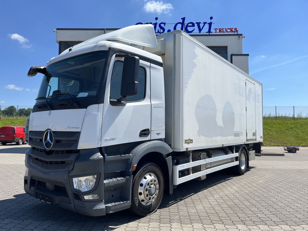 Mercedes-Benz Antos 1840 4x4 HAD LBW Kühlung Flüssigstickstoff - Camion frigorifique: photos 1 Mercedes-Benz Antos 1840 4x4 HAD LBW Kühlung Flüssigstickstoff - Camion frigorifique: photos 1