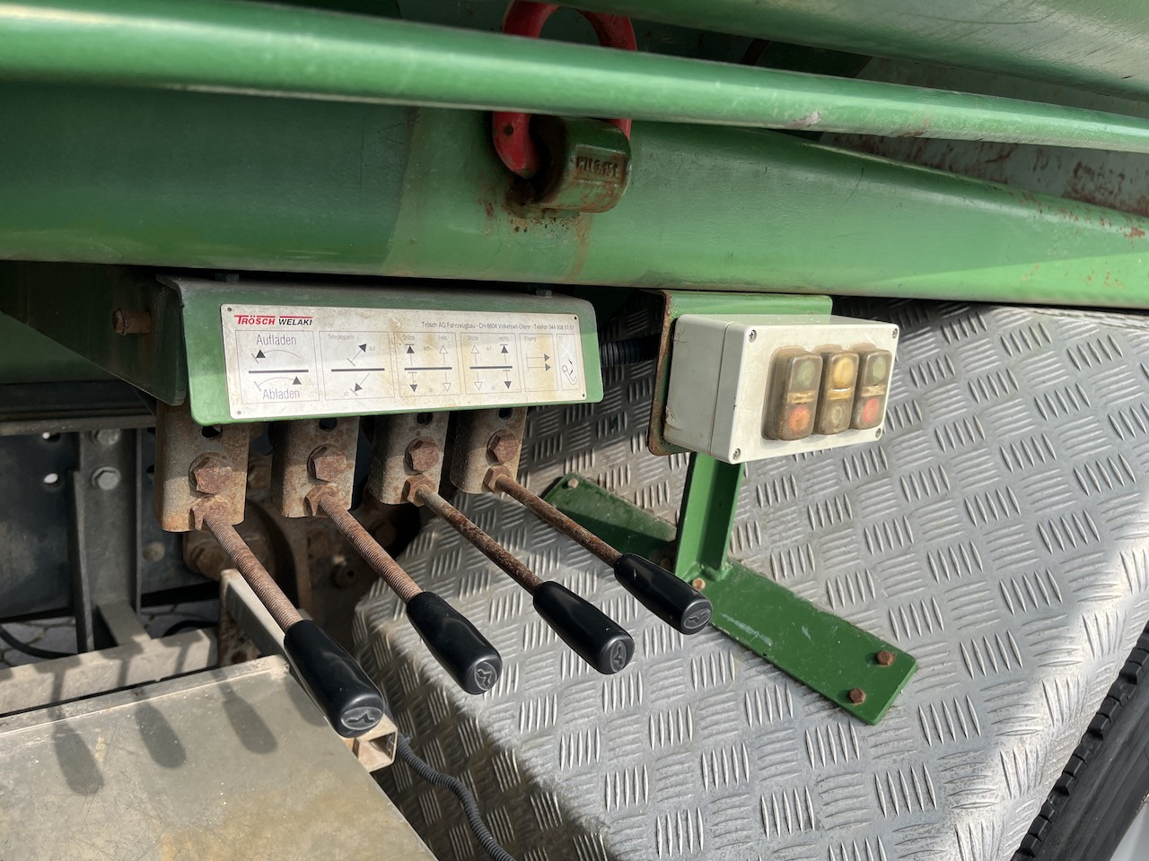 Scania P360 6x2 Trösch Absetzkipper Container - Camion multibenne: photos 5 Scania P360 6x2 Trösch Absetzkipper Container - Camion multibenne: photos 5