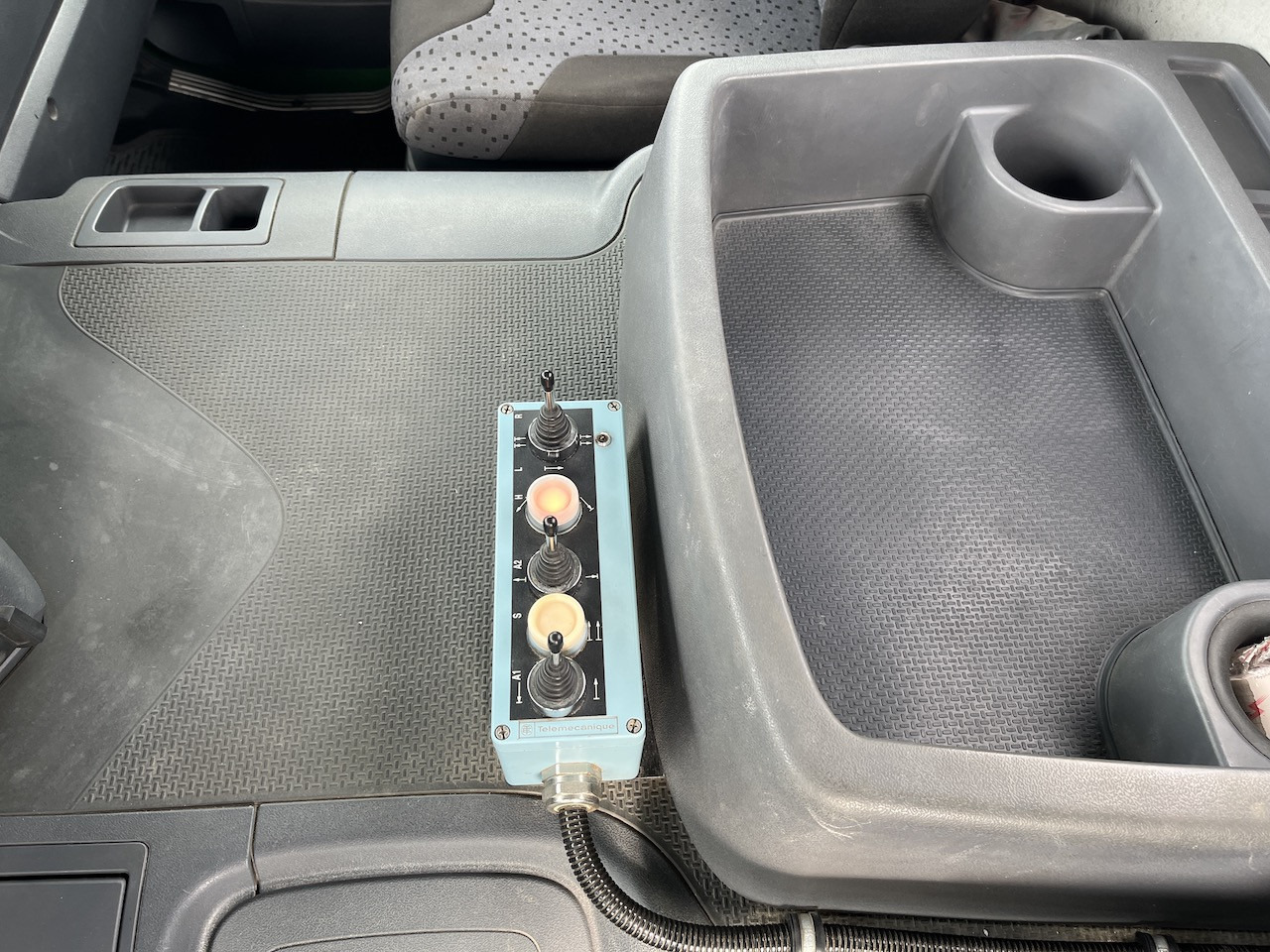 Scania P360 6x2 Trösch Absetzkipper Container - Camion multibenne: photos 4 Scania P360 6x2 Trösch Absetzkipper Container - Camion multibenne: photos 4