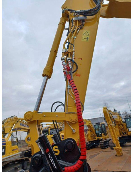 Komatsu PW180-11E0 - Pelle sur pneus: photos 5 Komatsu PW180-11E0 - Pelle sur pneus: photos 5