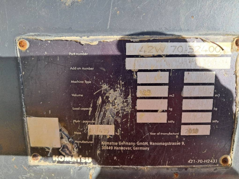 Komatsu WA100M-8 - Chargeuse sur pneus: photos 2 Komatsu WA100M-8 - Chargeuse sur pneus: photos 2