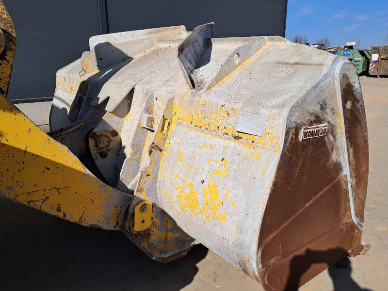 Komatsu WA475-10E0 - Chargeuse sur pneus: photos 4 Komatsu WA475-10E0 - Chargeuse sur pneus: photos 4