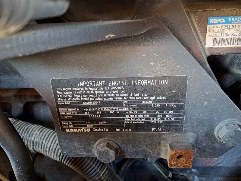 Komatsu WA500-8E0 - Chargeuse sur pneus: photos 5 Komatsu WA500-8E0 - Chargeuse sur pneus: photos 5