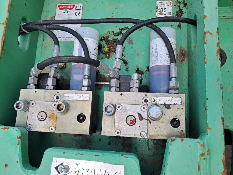 MONTABERT BRV7000 - Marteau hydraulique pour Engins de chantier: photos 5 MONTABERT BRV7000 - Marteau hydraulique pour Engins de chantier: photos 5