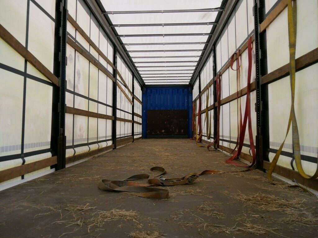 Semi-remorque rideaux coulissants Krone SDP27 Profiliner Edscher XL Top Krone SDP27 Profiliner Edscher XL Top: photos 7 Semi-remorque rideaux coulissants Krone SDP27 Profiliner Edscher XL Top Krone SDP27 Profiliner Edscher XL Top: photos 7