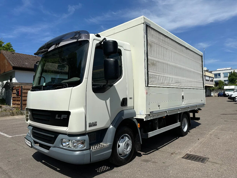 DAF LF 45 180 E5 EEV Pritsche/Pl Klima Getränke kurz - Camion: photos 1 DAF LF 45 180 E5 EEV Pritsche/Pl Klima Getränke kurz - Camion: photos 1