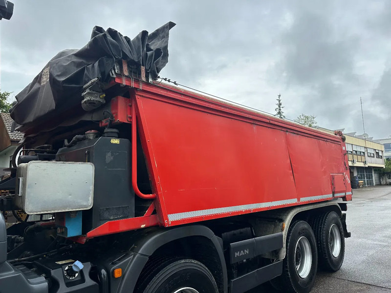 MAN TGS 35.440 8x4*blatt* FLIEGL*Asphaltschieber*Schubboden - Camion: photos 2 MAN TGS 35.440 8x4*blatt* FLIEGL*Asphaltschieber*Schubboden - Camion: photos 2