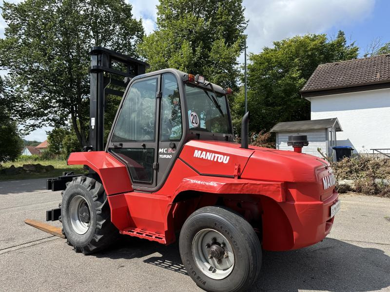 Manitou MC 50 Turbo 5 to Geländestapler Seitenschieb Kabine - Chariot élévateur: photos 3 Manitou MC 50 Turbo 5 to Geländestapler Seitenschieb Kabine - Chariot élévateur: photos 3
