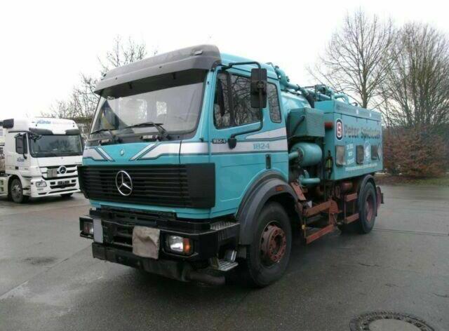 Mercedes SK 1824 ASSMANN SAUG SPÜL A3 TANK KOMBIFZ - Camion hydrocureur: photos 1 Mercedes SK 1824 ASSMANN SAUG SPÜL A3 TANK KOMBIFZ - Camion hydrocureur: photos 1