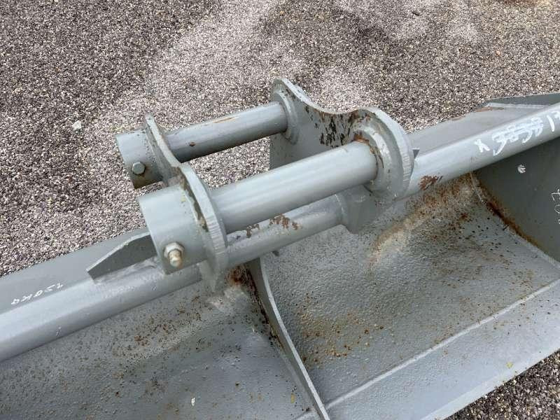 1500mm axes 60 - Godet pour pelle: photos 4 1500mm axes 60 - Godet pour pelle: photos 4