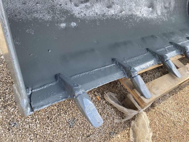 MECALAC 2140mm - Series 8 / 10 / 11 / 12 - Autre matériel: photos 3 MECALAC 2140mm - Series 8 / 10 / 11 / 12 - Autre matériel: photos 3