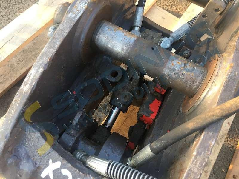 VOLVO Coupleur Hydraulique VOLVO montage origine ECR50 - Attache rapide pour Engins de chantier: photos 2 VOLVO Coupleur Hydraulique VOLVO montage origine ECR50 - Attache rapide pour Engins de chantier: photos 2