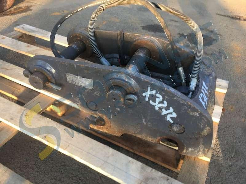 VOLVO Coupleur Hydraulique VOLVO montage origine ECR50 - Attache rapide pour Engins de chantier: photos 3 VOLVO Coupleur Hydraulique VOLVO montage origine ECR50 - Attache rapide pour Engins de chantier: photos 3