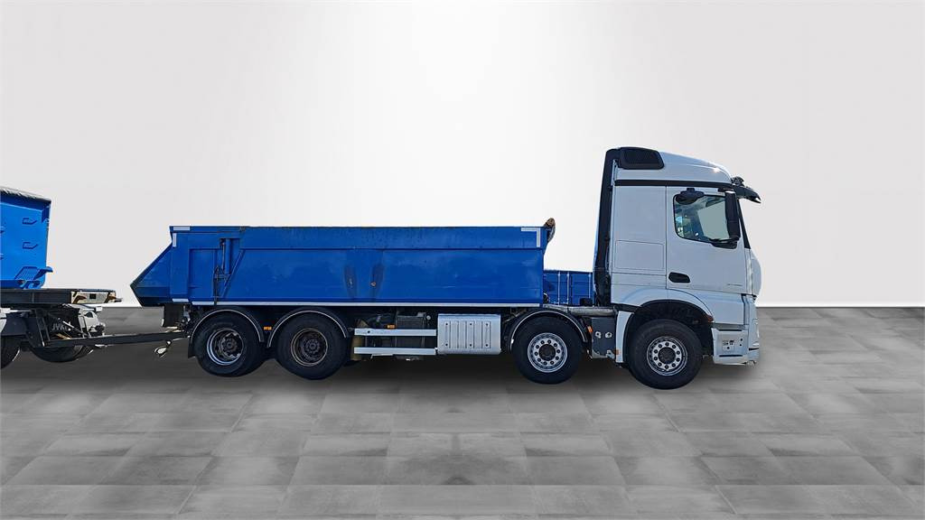 Mercedes-Benz AROCS 3758 L 8x4 - Camion benne: photos 4 Mercedes-Benz AROCS 3758 L 8x4 - Camion benne: photos 4
