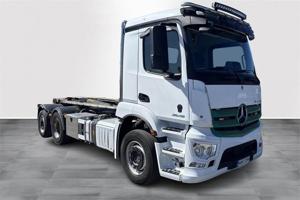 Mercedes-Benz Actros 2546 L Koukkulaite - Camion ampliroll: photos 3 Mercedes-Benz Actros 2546 L Koukkulaite - Camion ampliroll: photos 3