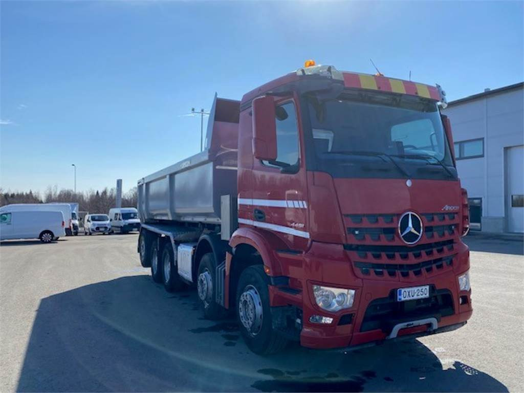 Mercedes-Benz Arocs 3251 10X4 - Camion benne: photos 2 Mercedes-Benz Arocs 3251 10X4 - Camion benne: photos 2