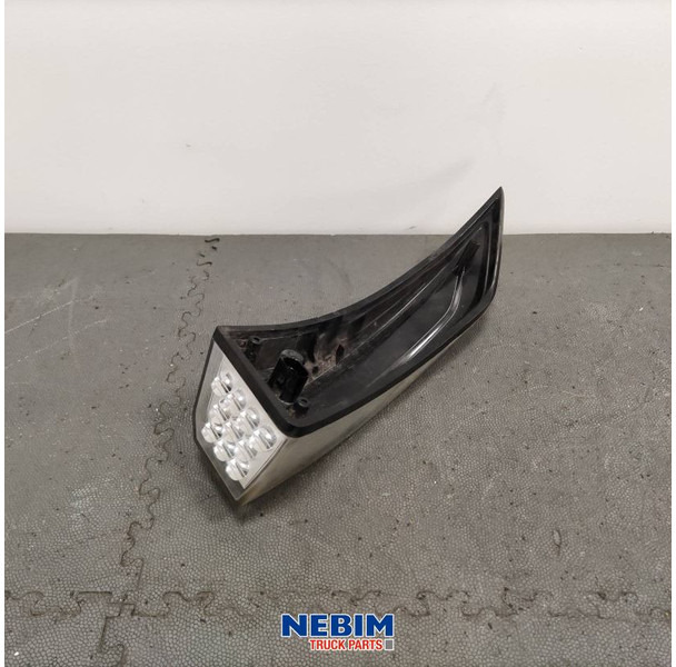 Volvo Volvo - 82151205 - Knipperlicht FH4 rechts - Pièces de rechange: photos 2 Volvo Volvo - 82151205 - Knipperlicht FH4 rechts - Pièces de rechange: photos 2