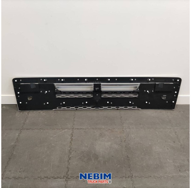 Volvo Volvo - 84033230 - Frontgrille FH16 - Pièces de rechange pour Camion: photos 2 Volvo Volvo - 84033230 - Frontgrille FH16 - Pièces de rechange pour Camion: photos 2
