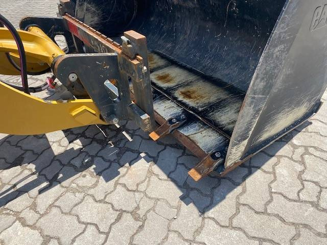 Chargeuse sur pneus Cat 908-14A  40 km/h MIETE / RENTAL (12002092): photos 10