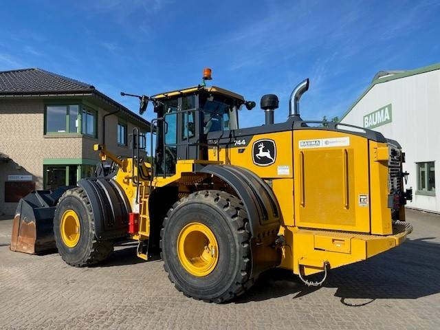 John Deere 744 P MIETE / RENTAL (12002126) - Chargeuse sur pneus: photos 3 John Deere 744 P MIETE / RENTAL (12002126) - Chargeuse sur pneus: photos 3