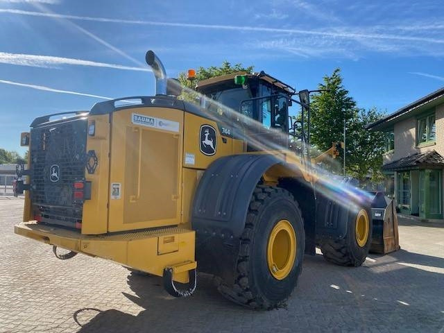 John Deere 744 P MIETE / RENTAL (12002126) - Chargeuse sur pneus: photos 5 John Deere 744 P MIETE / RENTAL (12002126) - Chargeuse sur pneus: photos 5