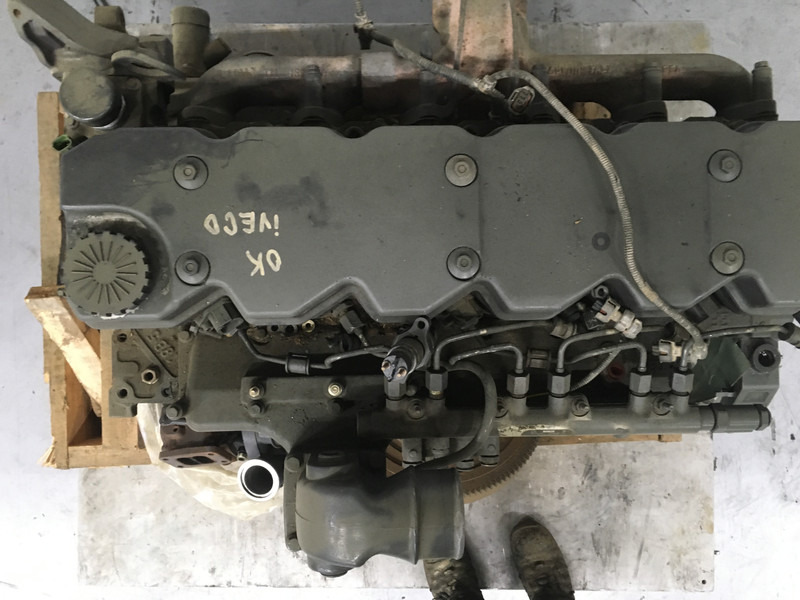 Iveco F4HE0684J*D FOR PARTS - Engins de chantier: photos 5 Iveco F4HE0684J*D FOR PARTS - Engins de chantier: photos 5