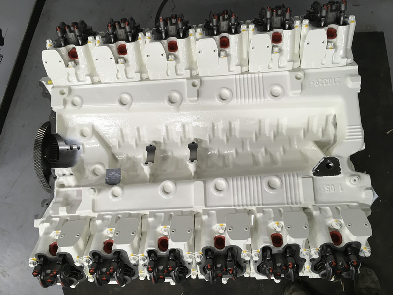 MAN D2842-LE406 LONGBLOCK - Engins de chantier: photos 5 MAN D2842-LE406 LONGBLOCK - Engins de chantier: photos 5