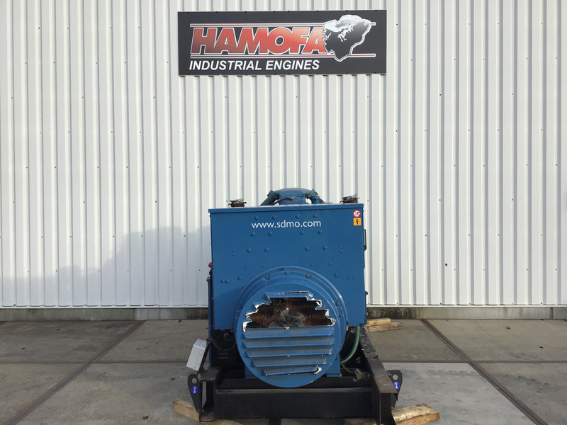 MTU 16V2000 GENERATOR 900KVA USED - Groupe électrogène: photos 3 MTU 16V2000 GENERATOR 900KVA USED - Groupe électrogène: photos 3