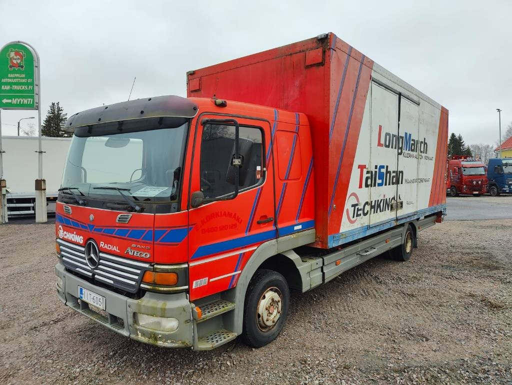 Mercedes-Benz Atego 1023 - Camion fourgon: photos 1 Mercedes-Benz Atego 1023 - Camion fourgon: photos 1