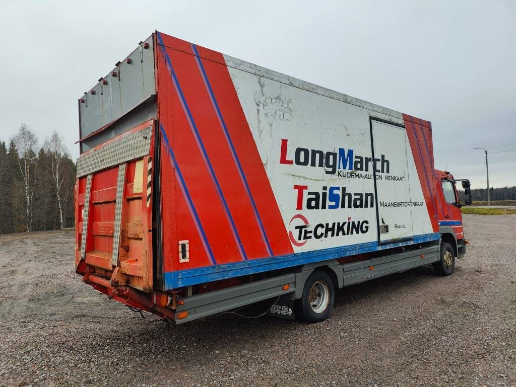 Mercedes-Benz Atego 1023 - Camion fourgon: photos 4 Mercedes-Benz Atego 1023 - Camion fourgon: photos 4