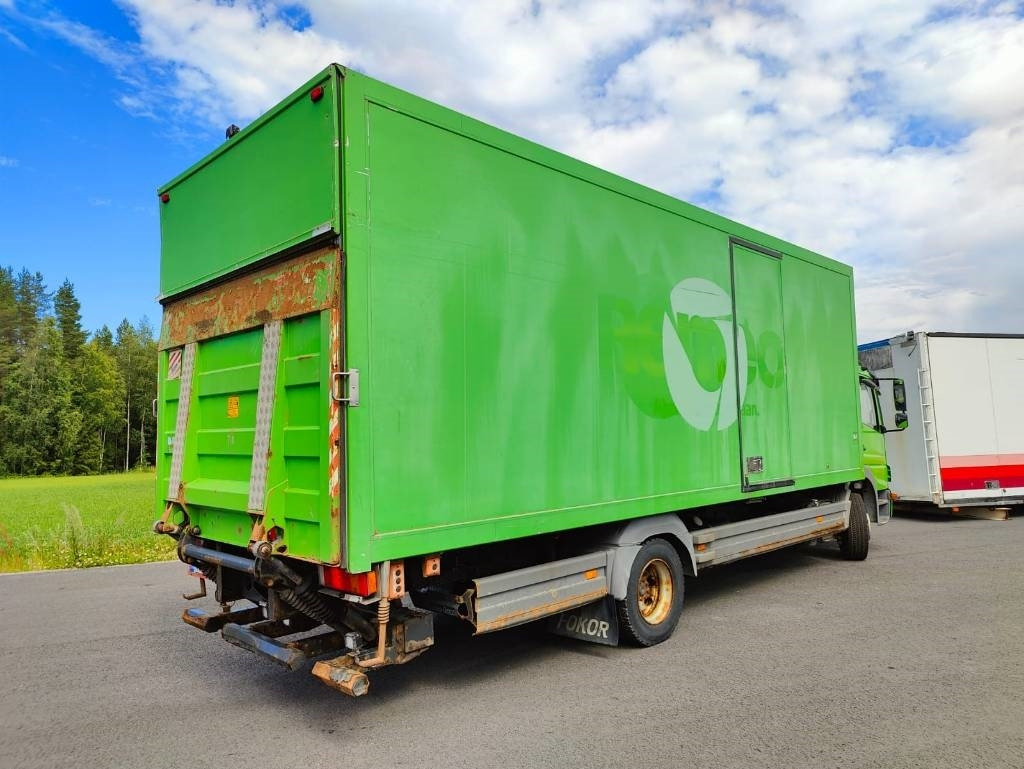 Mercedes-Benz Atego 1224 - Camion fourgon: photos 4 Mercedes-Benz Atego 1224 - Camion fourgon: photos 4