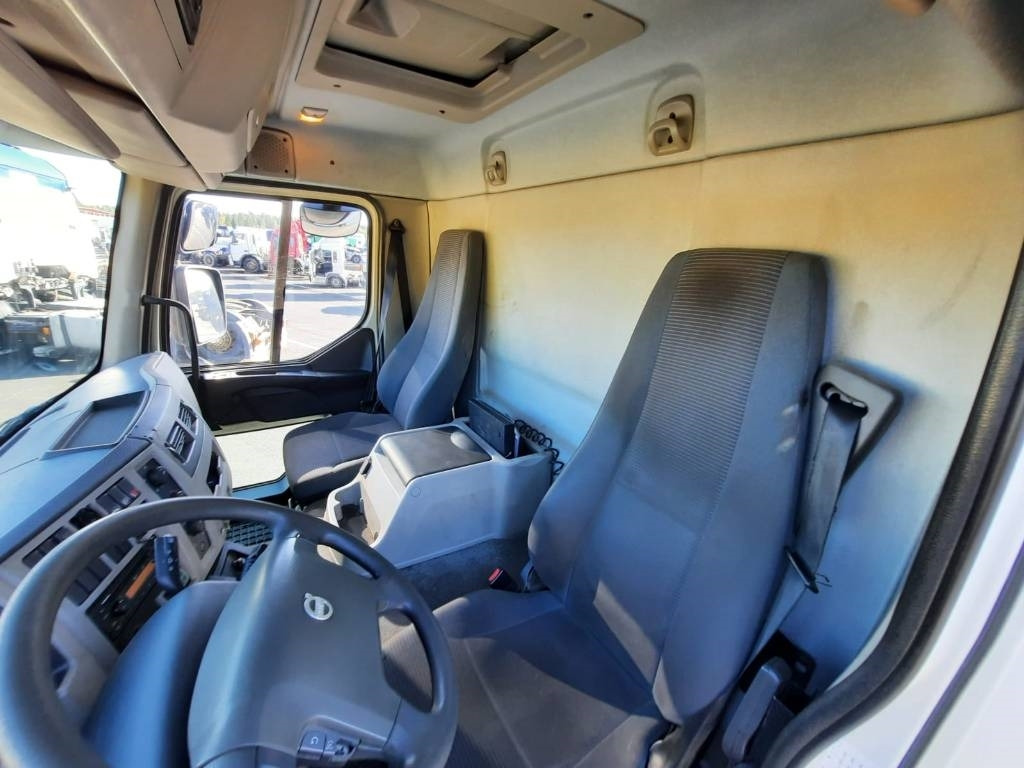 Volvo FL 240  en leasing occasion Volvo FL 240: photos 11