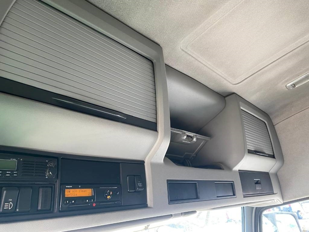Camion porte-conteneur/ Caisse mobile Volvo FM 13: photos 19