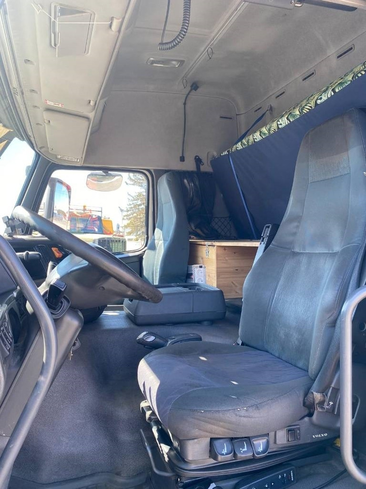 Camion porte-conteneur/ Caisse mobile Volvo FM 13: photos 16
