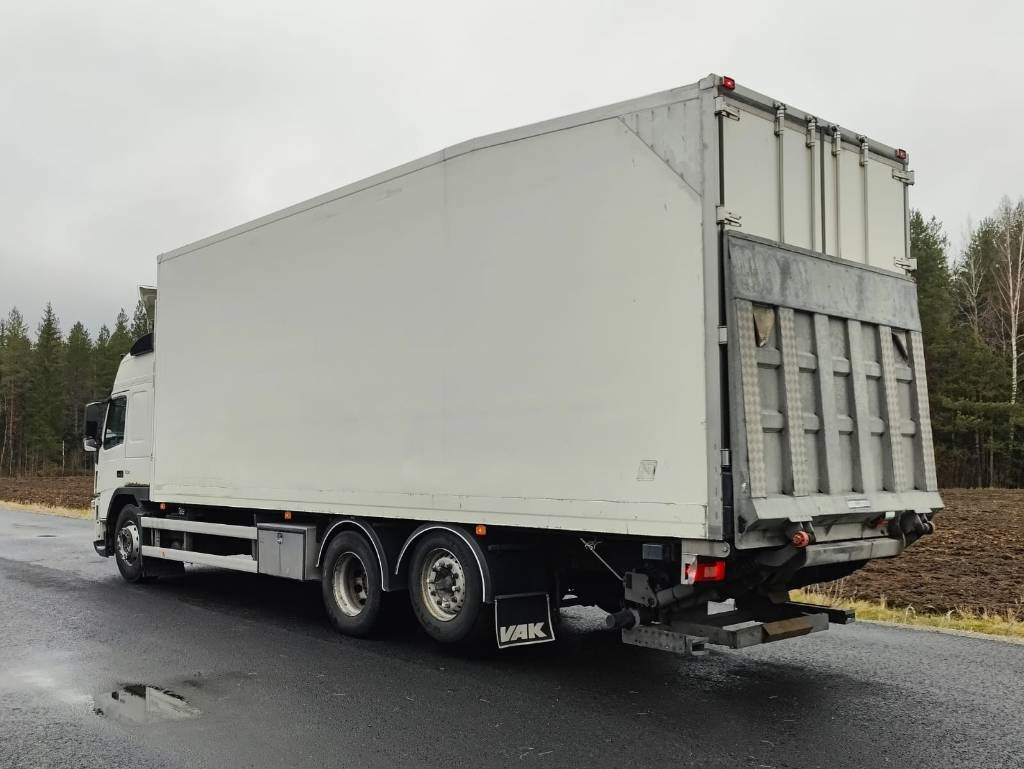 Volvo FM 13 - Camion fourgon: photos 4 Volvo FM 13 - Camion fourgon: photos 4