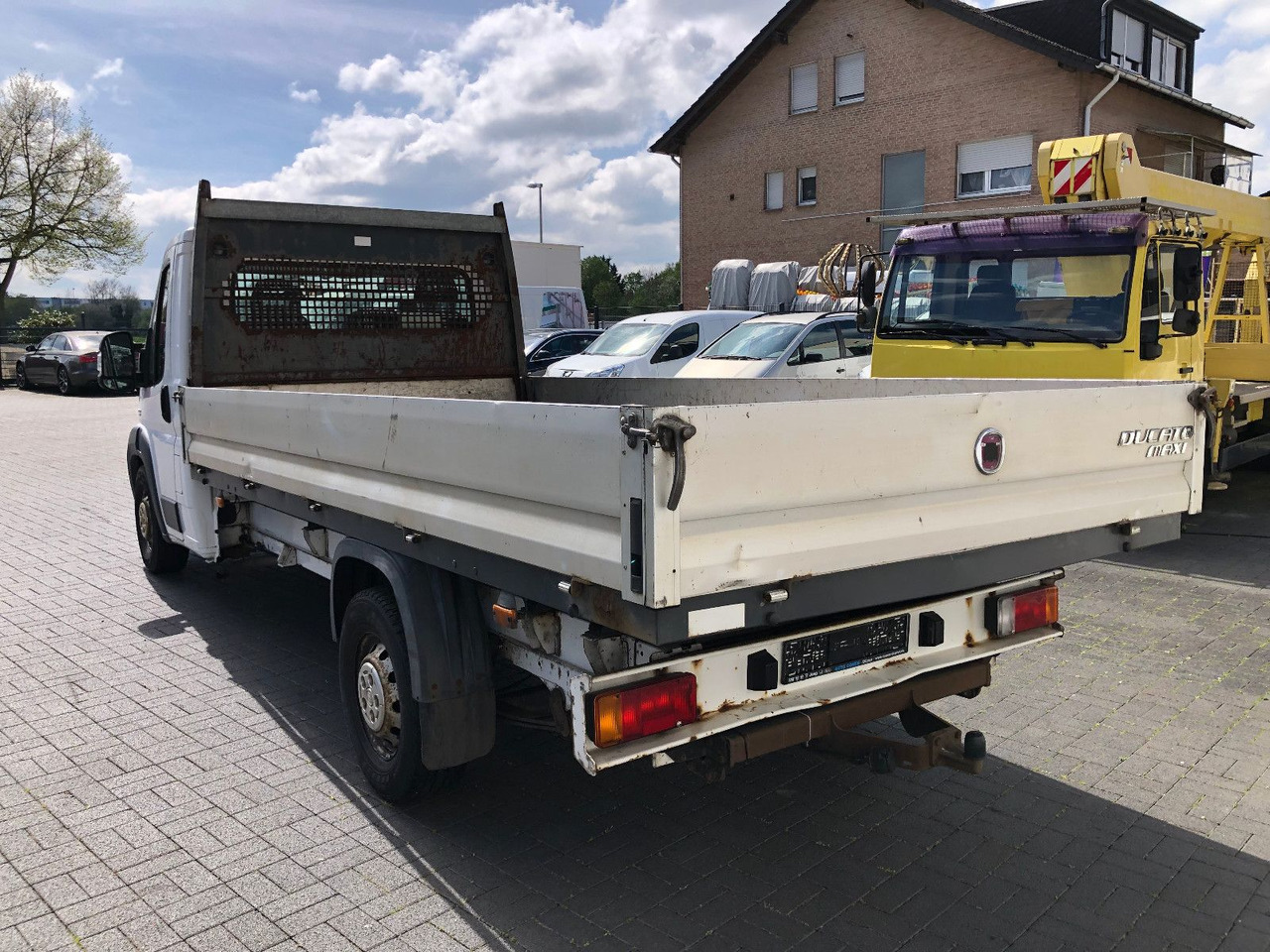 Fiat Ducato 2.3 Maxi Pritsche 35 130 L5 - Utilitaire plateau: photos 2 Fiat Ducato 2.3 Maxi Pritsche 35 130 L5 - Utilitaire plateau: photos 2