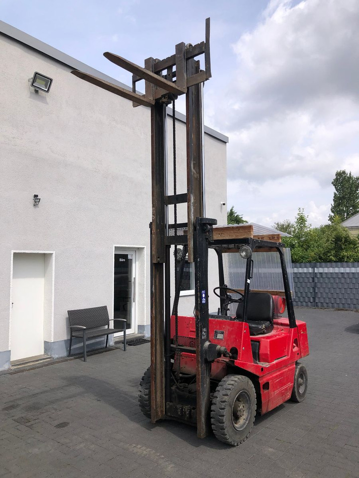 Chariot élévateur à gaz TCM FG 25 LPG Gas , Nissan: photos 17