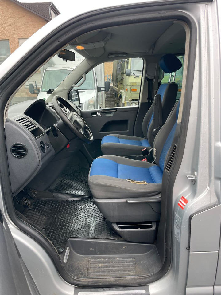 Volkswagen T5 2.5 TDi Caravelle 4Motion 8-Sitzer en leasing occasion Volkswagen T5 2.5 TDi Caravelle 4Motion 8-Sitzer: photos 9