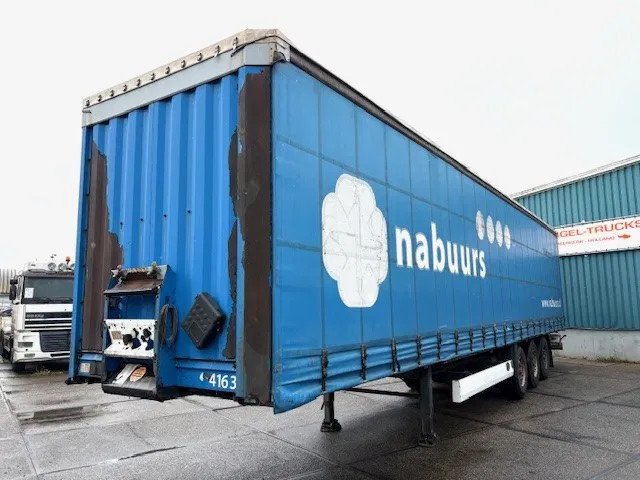 Krone SDP-27 3-AXLE 13.60 M. CURTAINSIDE WITH SLIDING ROOF (BPW-AXLES / DISC BRAKES / ABS-EBS BRAKE SYSTEM) - Semi-remorque rideaux coulissants: photos 1 Krone SDP-27 3-AXLE 13.60 M. CURTAINSIDE WITH SLIDING ROOF (BPW-AXLES / DISC BRAKES / ABS-EBS BRAKE SYSTEM) - Semi-remorque rideaux coulissants: photos 1