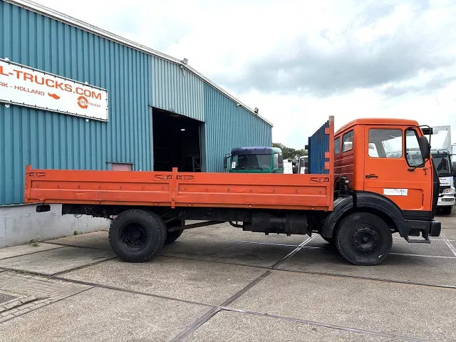 Mercedes-Benz LK 1213K (6-CILINDER) FULL STEEL CHASSIS WITH OPEN BOX (MANUAL GEARBOX / FULL STEEL SUSPENSION) - Camion plateau: photos 4 Mercedes-Benz LK 1213K (6-CILINDER) FULL STEEL CHASSIS WITH OPEN BOX (MANUAL GEARBOX / FULL STEEL SUSPENSION) - Camion plateau: photos 4